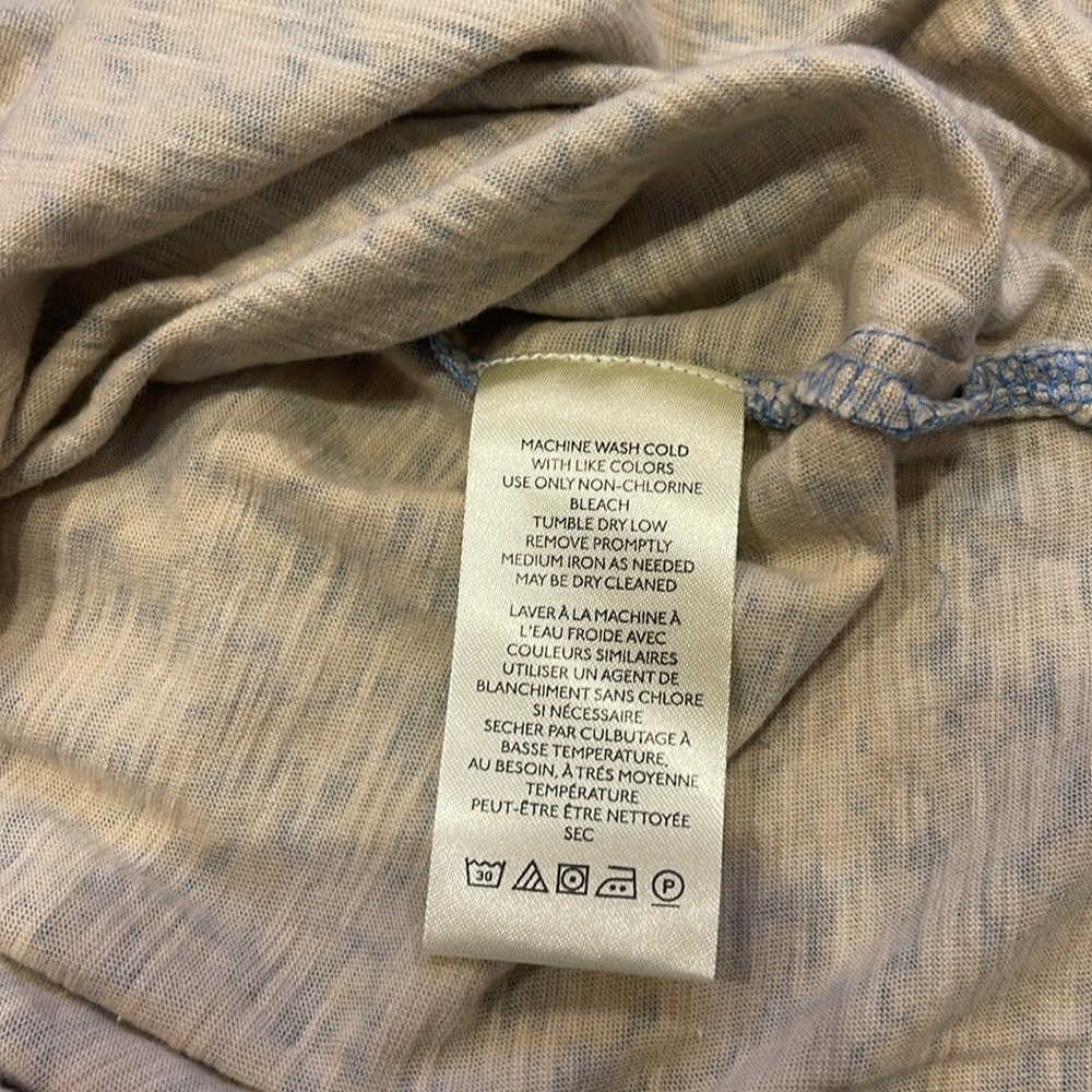 NWT Anthropologie Gray and White Smocked Yoke Cap Sleeve Blouse - Picture 6 of 6